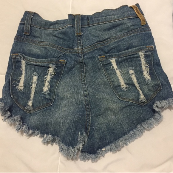 Jean shorts - High waisted - Picture 2 of 3